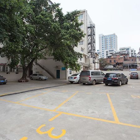 Jinjiang Inn Liuzhou Bubugao Square North Station Eksteriør billede
