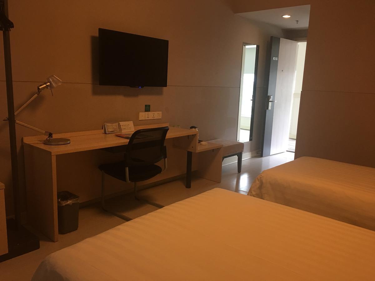 Jinjiang Inn Liuzhou Bubugao Square North Station Eksteriør billede