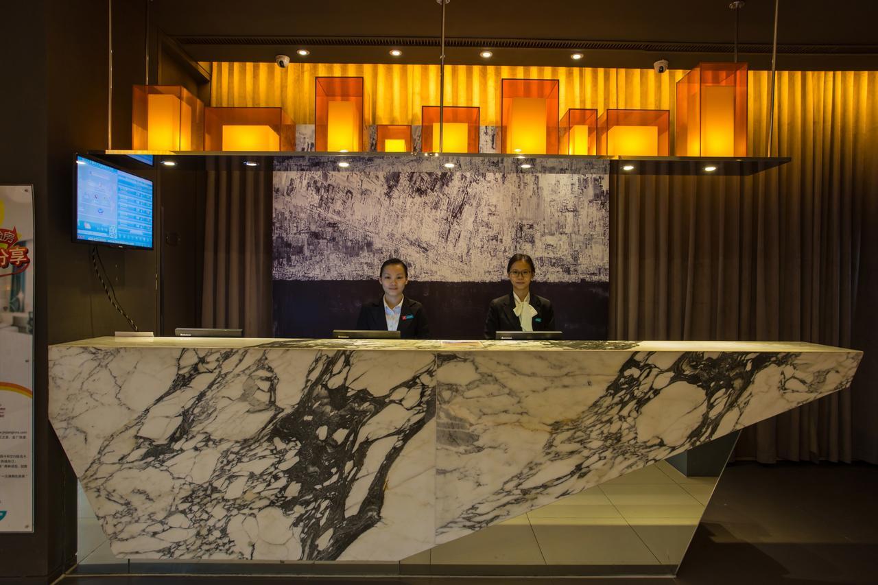 Jinjiang Inn Liuzhou Bubugao Square North Station Eksteriør billede